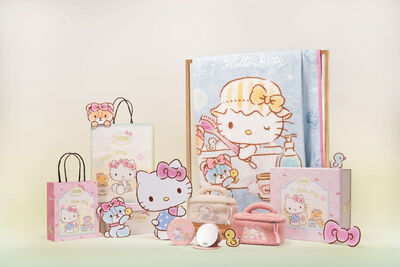 2026周年慶開跑!SABON首度聯手Hello Kitty,毛毯、化妝包萌趣登場