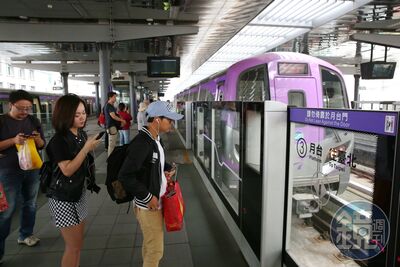 一張機捷車廂照吸2千萬流量!日人見「1細節」狂讚:不愧是台灣