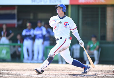 平野「臭臉」變遊戲王卡!黃韋盛笑:我盡量先不要想他