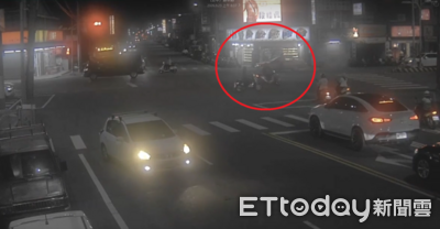 「驚險閃過3車」台中女硬闖車陣被撞 深夜迷路急著回家釀禍