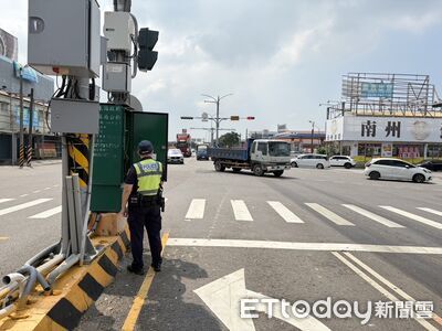 中秋教師節連假4天 小琉球熱點湧車潮東港警啟動疏導