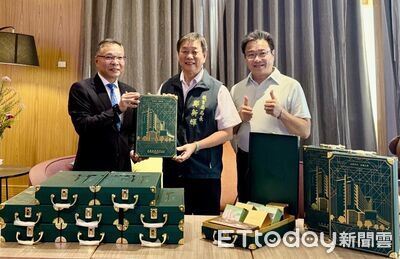 中秋送暖!台南教育局攜企業配送276盒禮盒 關懷學童家庭