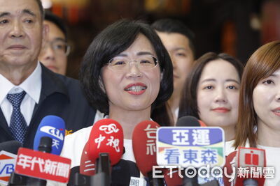 近2成小草「棄川投蘇」!白營急喊歸隊 蘇巧慧:把握民調上升趨勢
