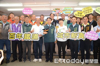 台南鐵路地下化迎通車倒數 車站音樂會、復古列車造景接力登場
