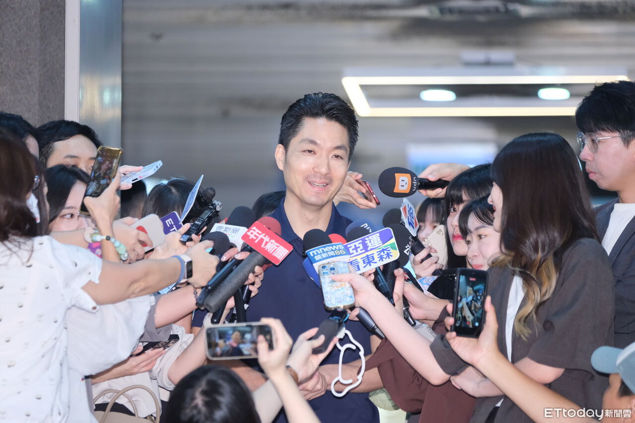 怎麼選？九把刀「同組論」掀熱議 蔣萬安列政績回應暗酸沈伯洋 | ETtoday政治新聞 | ETtoday新聞雲