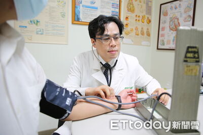 如何量出真實血壓!醫傳授「722」居家量測心法 曝7大盲點
