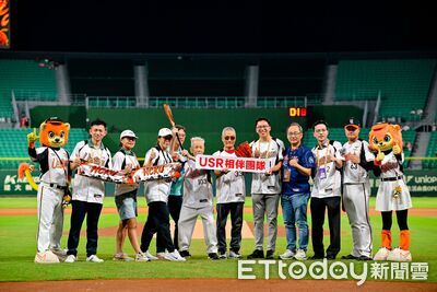 83歲投手對決103歲打者 台南亞太棒球場開球掀掌聲