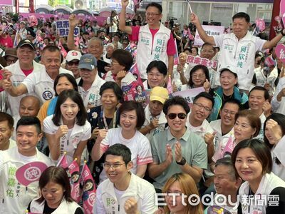 何欣純為無人機條例6度鞠躬 沈伯洋籲市民幫沈媽媽投一票