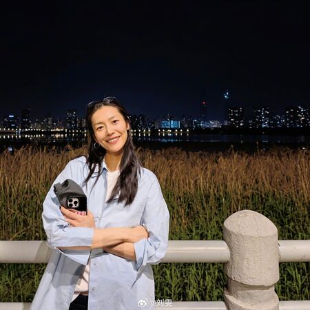▲▼合體井柏然遭《早春》CP粉逼分手!劉雯急改班機避嫌。(圖/翻攝自微博/劉雯)