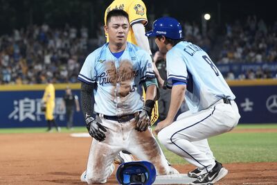 兄弟讓出龍頭！申皓瑋8局三壘打助悍將2比1勝　桃猿魔術數字M6