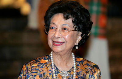 馬來西亞前首相馬哈地夫人逝世　享嵩壽100歲