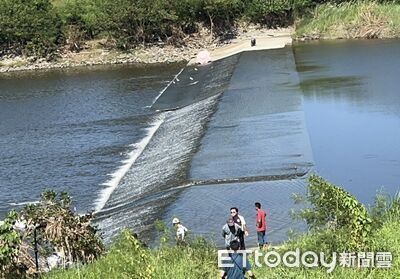 快訊／高雄3國中生攔沙壩戲水出事　主揪「再玩一下」溺水失蹤