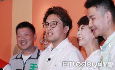 蔣萬安遭酸「一稿多用」 沈伯洋:不奇怪!大家是在意稿子內容