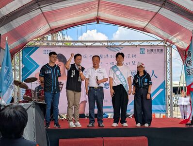 黃國昌現身彰化輔選蘇智弦　重申藍白合作：民眾黨說到做到