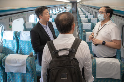 連假「全台貪食蛇」交通部長在德 陳世凱:坐鎮不一定要在辦公室