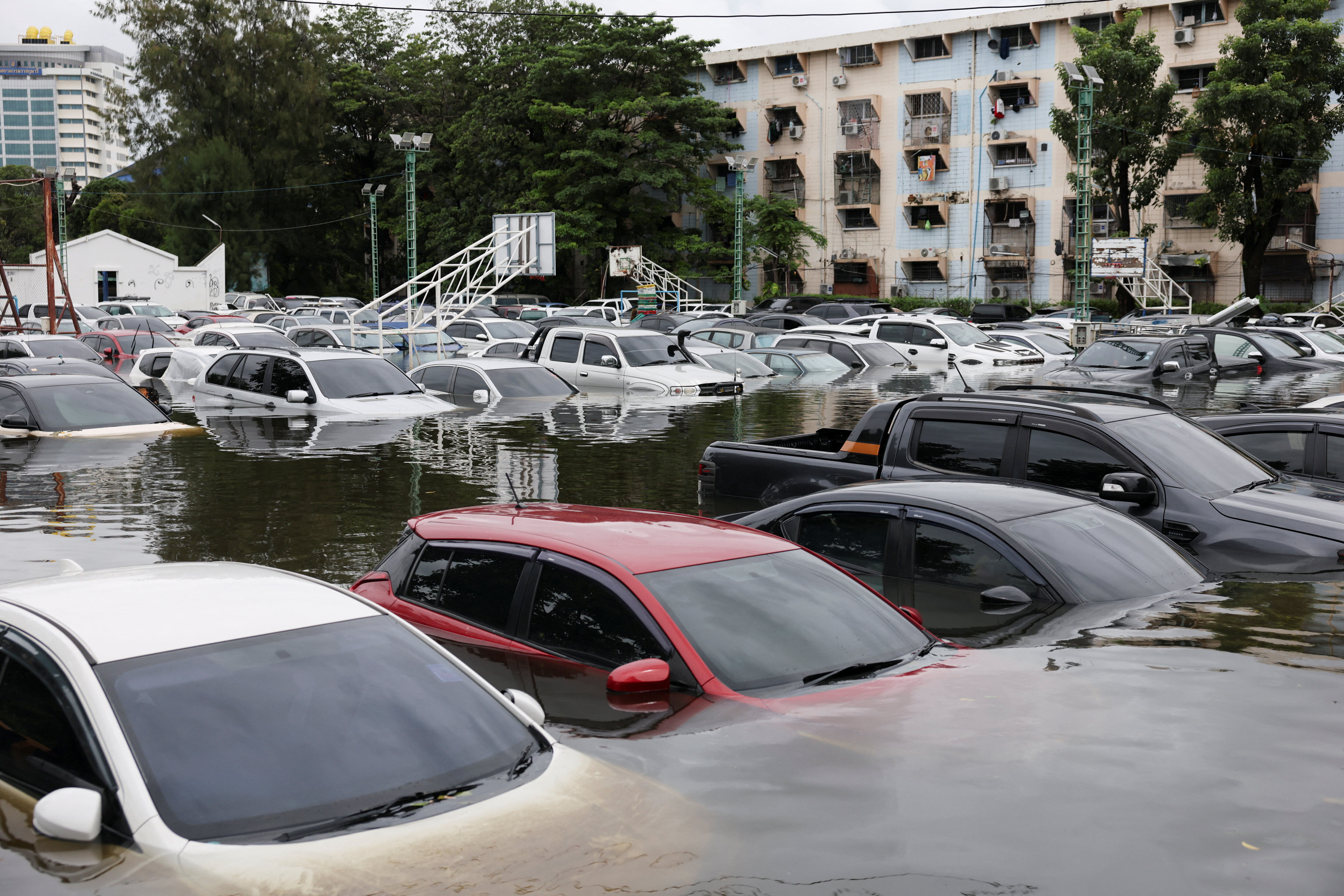 ▲▼泰國首都曼谷近日降下暴雨，市區多處淹水。（圖／路透）
