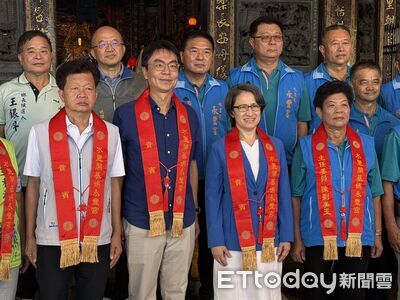 蕭美琴南投水里贈匾圓賴清德承諾 温世政提車站與親水願景