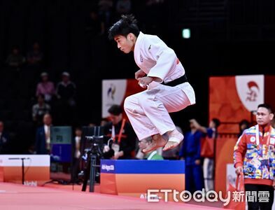 快訊/柔道男神勢不可擋!楊勇緯「一本」勝闖進4強