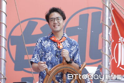 連假耶?藍委稱737夜市「洋流」是下班人潮 沈伯洋:她開心我就開心
