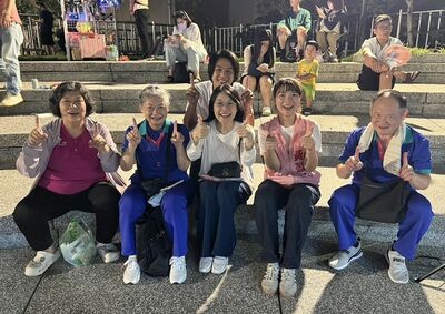楊梅選戰升溫 黃盈淇中秋連跑百場活動拚基層