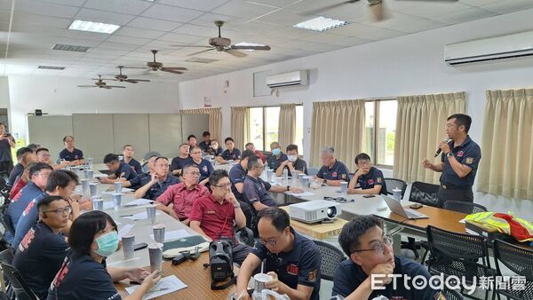 ▲台南市消防局第六救災救護大隊辦理幹部集中教育訓練，強化救災指揮體系與現場安全管理。（記者林東良翻攝，下同）
