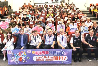 左流右新加肺鏈 社區安全看的見　蘇俊賓親挽袖接種催動施打率