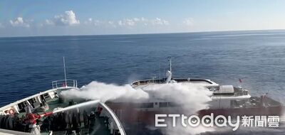 金廈翻船後首曝水砲片！雲林艦強驅陸船　國台辦：不得危險粗暴對待