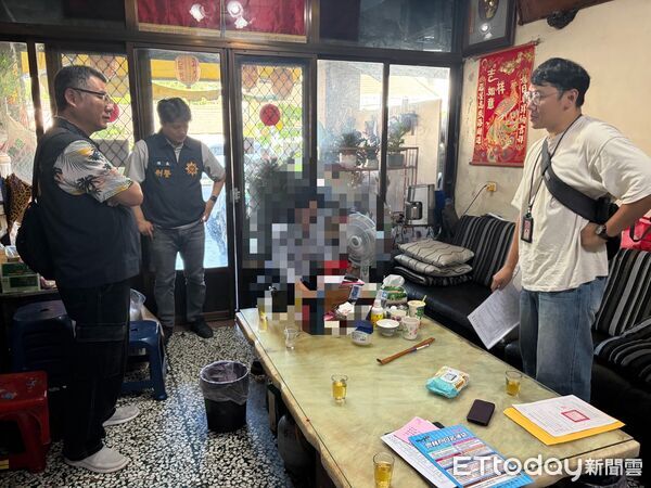 ▲檢警9月30日搜索陳姓里長候選人住處。（圖／記者游瓊華翻攝）