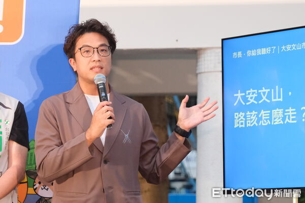 ▲▼  沈伯洋<肥皂箱> 市長你給我聽好了！      。（圖／記者徐文彬攝）