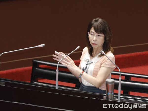 ▲▼行政院長卓榮泰在立法院新會期率閣員赴立院進行施政總質詢，圖為民眾黨立委陳昭姿。（／記者湯興漢攝）