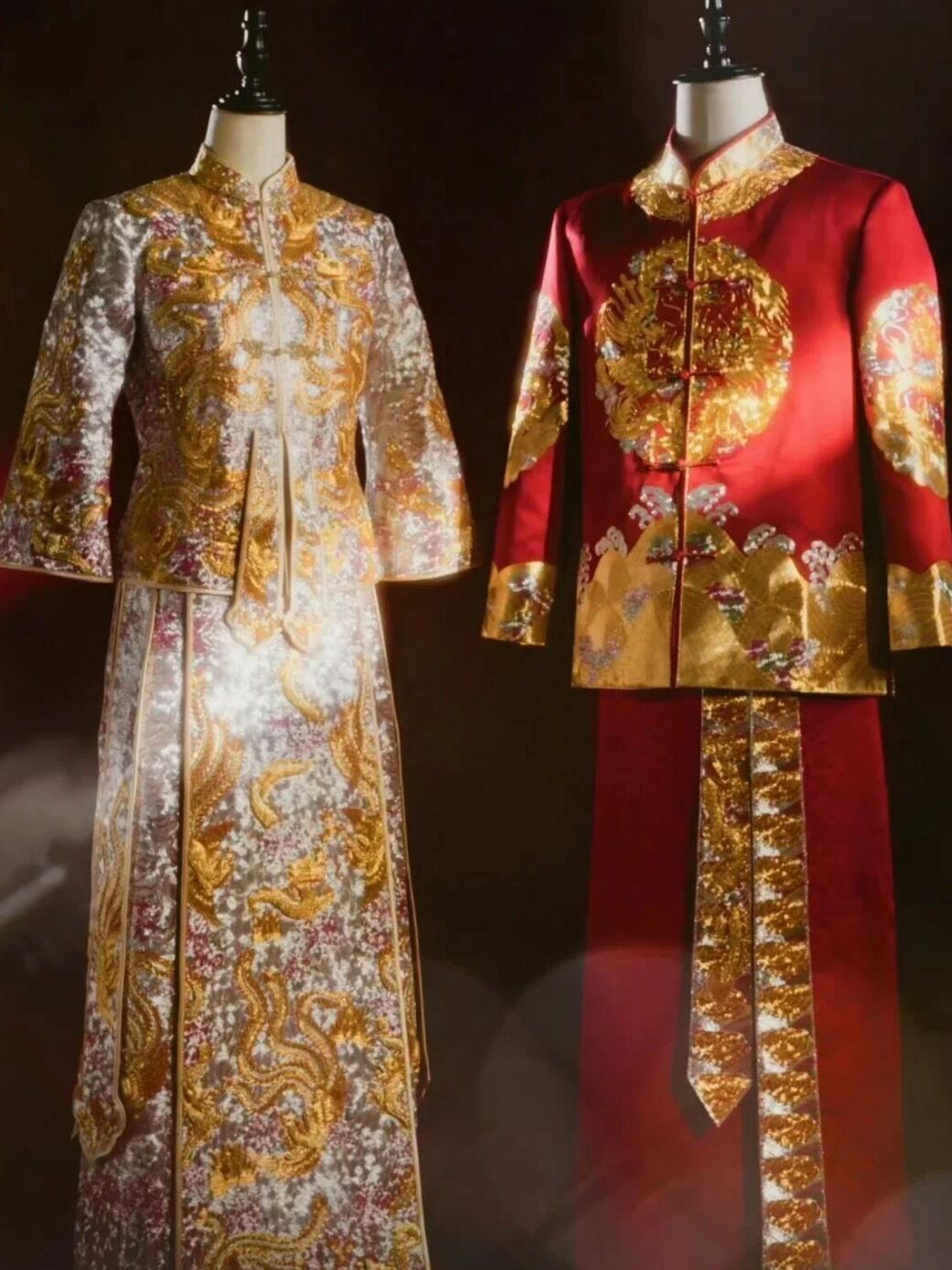 ▲▼奚夢瑤曬婆婆送的超狂「千萬黃金圍脖」。（圖／翻攝自微博）