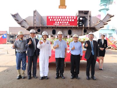 海巡署高緯度遠洋巡護船第二艘安龍　油電混合可長達30日海上巡弋