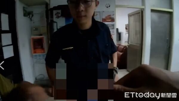 ▲關山分局海端分駐所員警吳柏義、陳宏華協助民眾辨識假冒廟宇的免費結緣詐騙，及時攔阻新台幣57萬餘元財損。（圖／記者楊晨東翻攝）