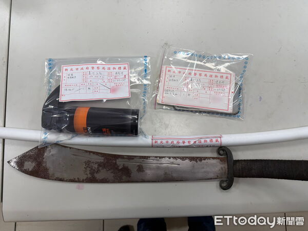 ▲▼陳男不滿被分手，恐嚇要強擄少女，遭親友攔車砸毀噴辣椒水。（圖／記者陸運陞翻攝）