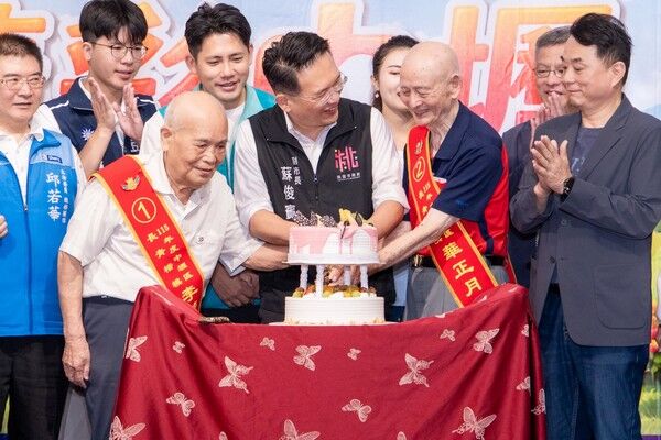 ▲中壢區表揚97名長青敬老楷模
