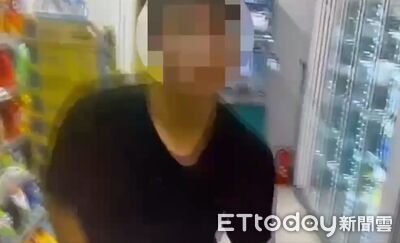 少年拿槍超商自拍「原來是玩具槍」　他：要生存遊戲太嗨了