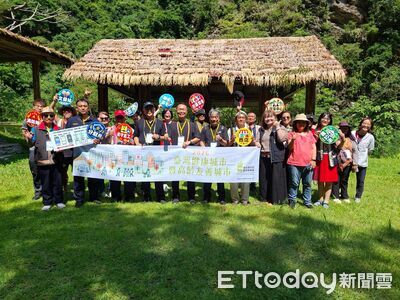 關山警走進蝴蝶谷 交通防詐宣導打造高齡友善安全社區