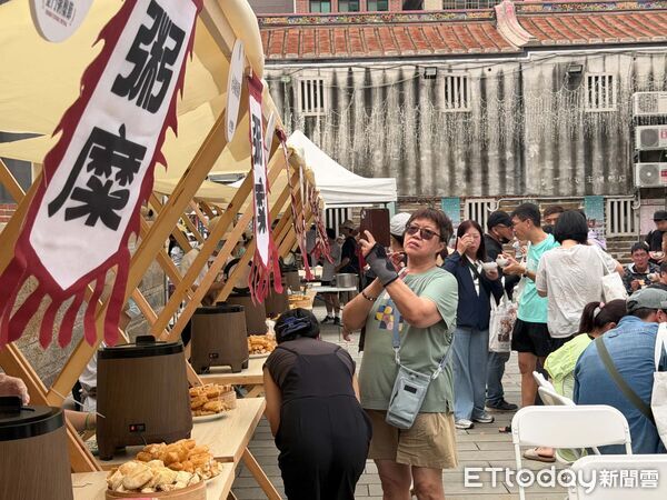 ▲▼「2026金門粥糜節」200元享粥品放題。（圖／記者鄭逢時攝）