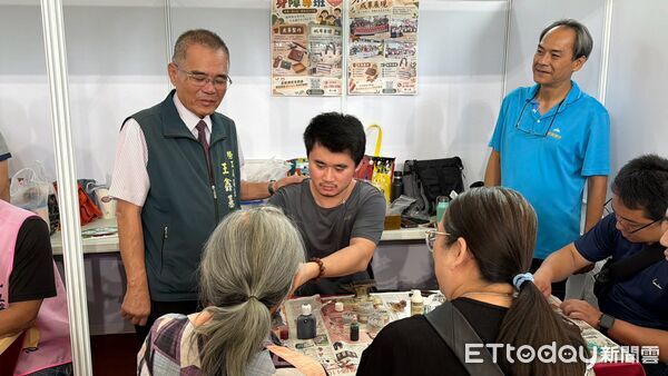 ▲台南市身心障礙者求職博覽會在善化區文康育樂中心登場，61家廠商提供超過700個職缺。（記者林東良翻攝，下同）