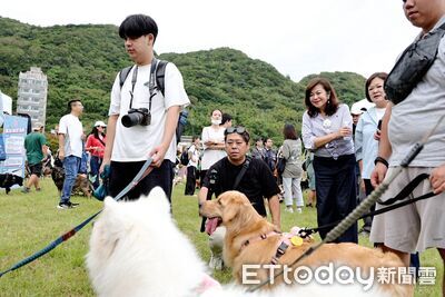 基隆響應世界狂犬病日　飼主帶毛孩接種疫苗守護健康