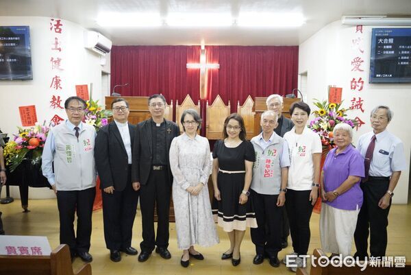 ▲副總統蕭美琴回到台南力挺陳亭妃，與新住民朋友交流，分享自己身為新住民第二代的家庭故事。（記者林東良翻攝，下同）