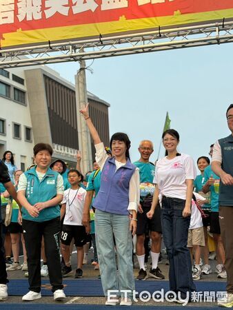 ▲▼ 第8屆朴子跑若飛天公盃熱鬧開跑    。（圖／記者翁伊森翻攝）