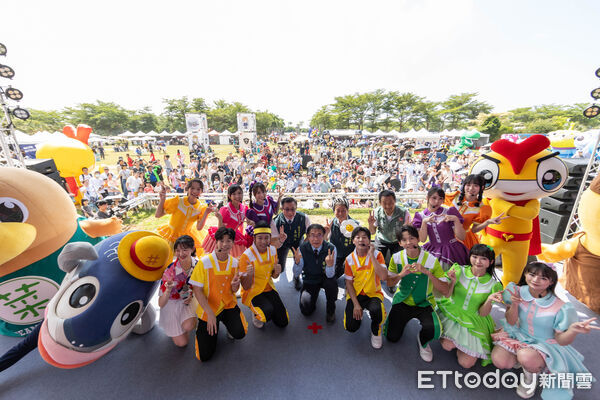 ▲台南市世代躍動幸福嘉年華在中信金融管理學院登場，首日「親子童萌」吸引近萬人次參與。（記者林東良翻攝，下同）