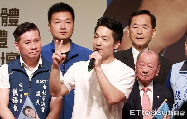 ▲▼蔣萬安軍公教警消後援會成立。（圖／記者周宸亘攝）