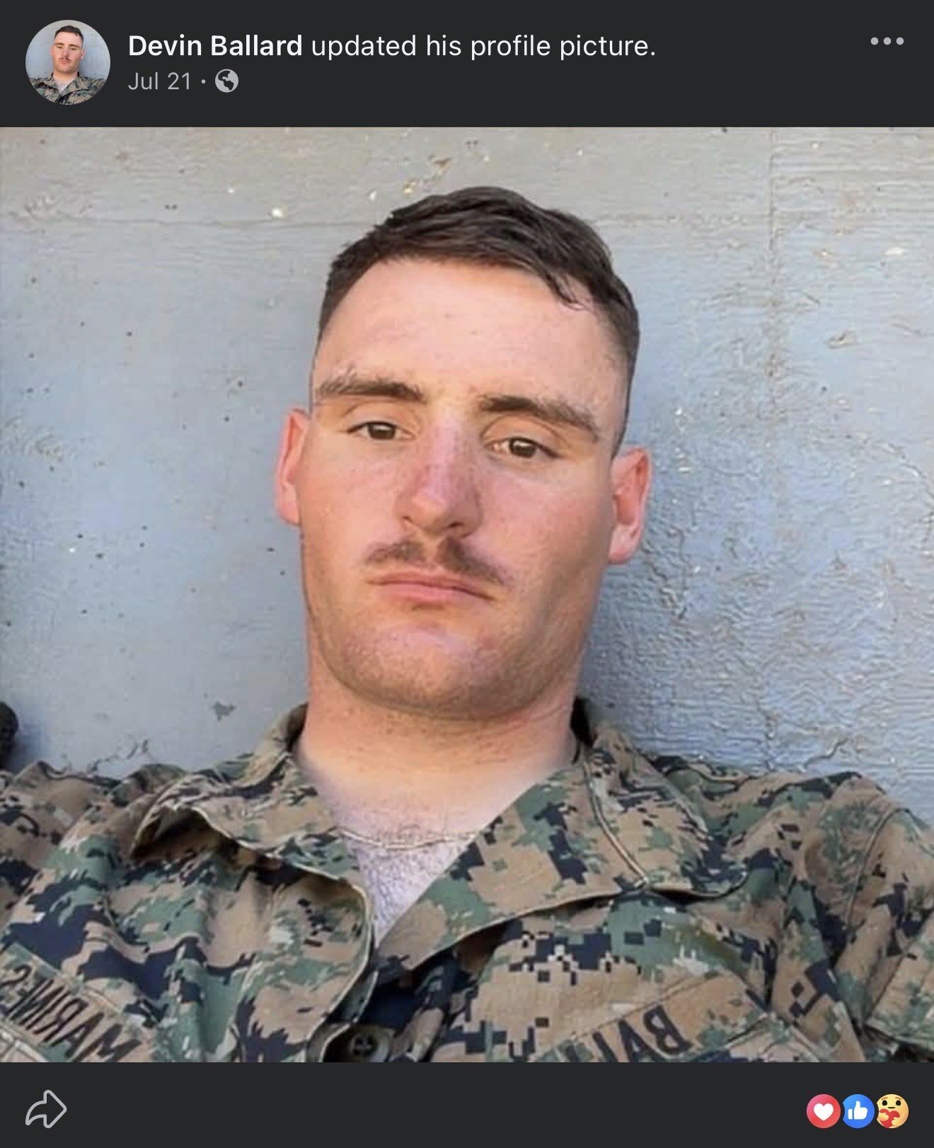 ▲▼網友疑似肉搜出殺害沖繩女性的20歲駐日美軍巴拉德的臉書。（圖／翻攝自X）