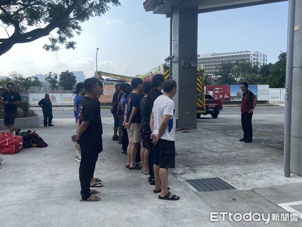 ▲台南市消防局第六大隊辦理義消水域救援訓練，透過實地操作強化救援技能與應變能力。（記者林東良翻攝，下同）