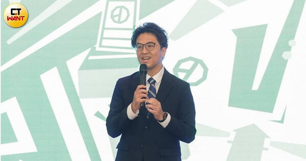 沈伯洋過去曾撰文討論毒品減害政策，如今也引發爭議。（圖／黃耀徵攝）
