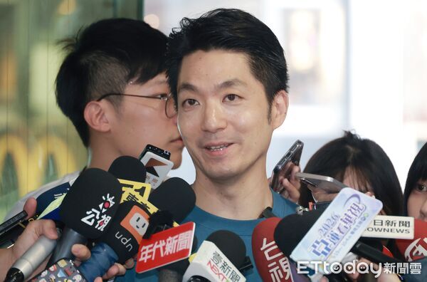 沈伯洋嗆不怕被潑毒品髒水 蔣萬安競辦酸：講不過就大出征