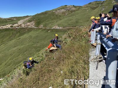 回應Threads網友心聲!熱血神鷹搜救隊垂降淨山 守護合歡山
