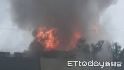 快訊/北市松江路民宅「頂樓全面燃燒」!遭烈焰吞噬 傷亡不明